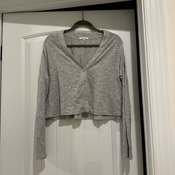 Z-Supply Grey Cropped Sweater - Picture 1 of 2
